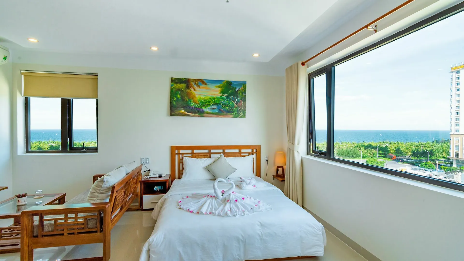 Salamander Apartment Hotel Дананг